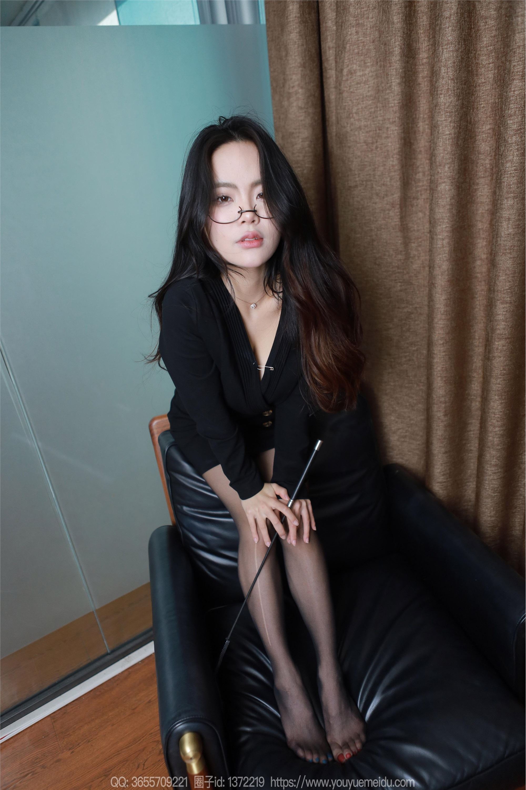 IESS异思趣向  2024.04.12 丝享家 1714 兔兔《魅惑黑衣》